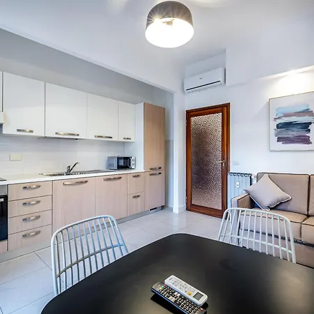 Yd Bright With Parking *