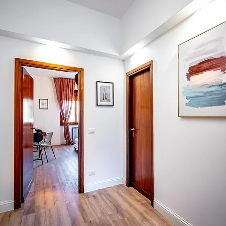 Yd Bright With Parking * Firenze